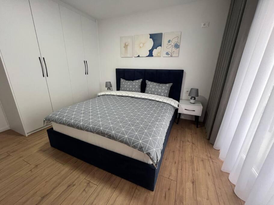Modern Apt Near City Centre Shkodra Kültér fotó