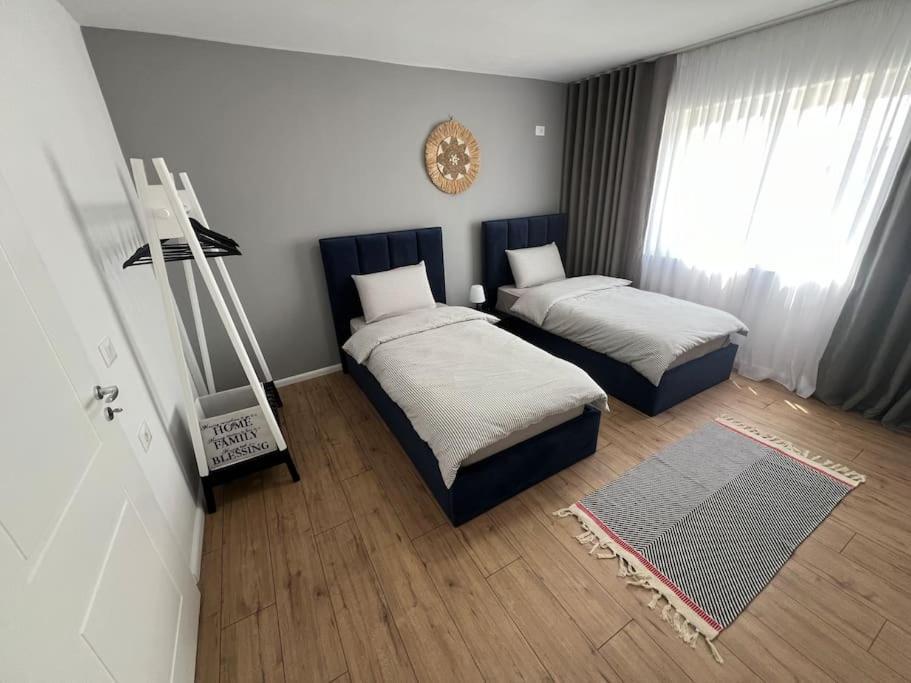 Modern Apt Near City Centre Shkodra Kültér fotó